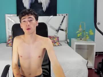 See _dantfox_ online Now @ gooch.cam