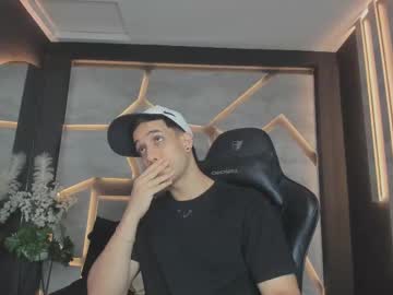 See Alexgiraldo_ online Now @ gooch.cam