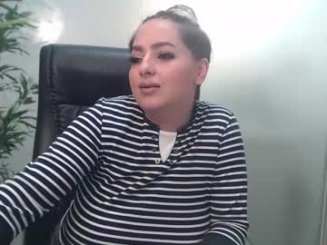 See Allyiah online Now @ gooch.cam
