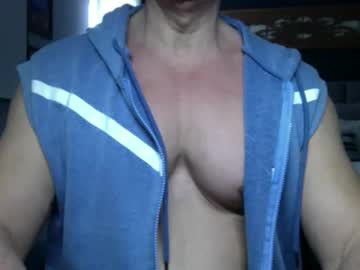 See Bgdkmuscleguy online Now @ gooch.cam