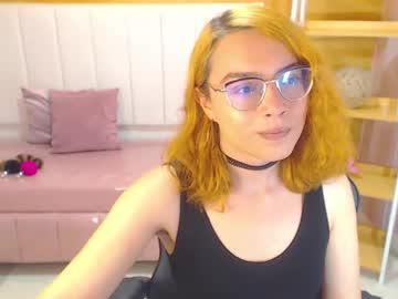 See Bonnielilly_a online Now @ gooch.cam