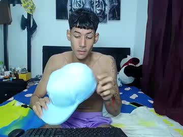 See Boy_horny_dirty online Now @ gooch.cam