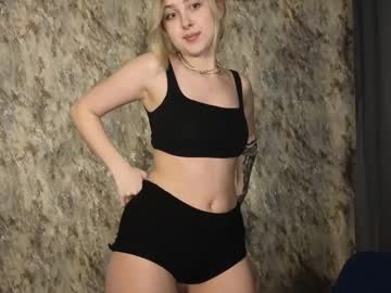 See Chloe_whispers online Now @ gooch.cam