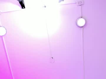 See Cleowhite_ online Now @ gooch.cam