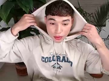 See Coddy_doll online Now @ gooch.cam