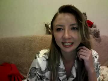 See Elvaarno online Now @ gooch.cam