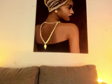 See Harly_dash online Now @ gooch.cam