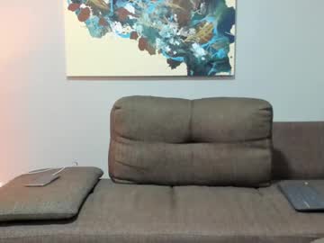 See J_calix online Now @ gooch.cam