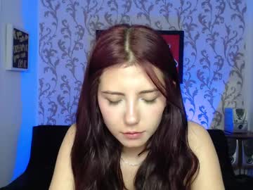 See Kammy_hi online Now @ gooch.cam
