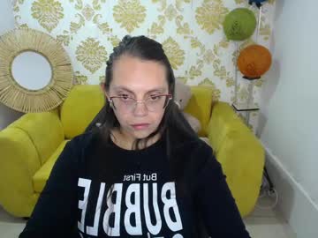 See Lele_sweet_m online Now @ gooch.cam