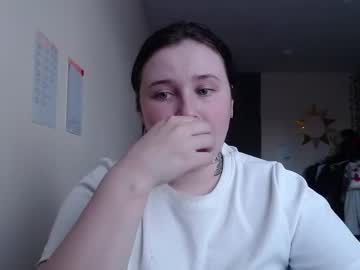 See Light_lunaa online Now @ gooch.cam
