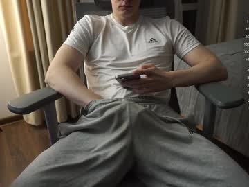 See Maestro3369 online Now @ gooch.cam
