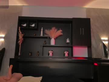 See Marylewis_ online Now @ gooch.cam