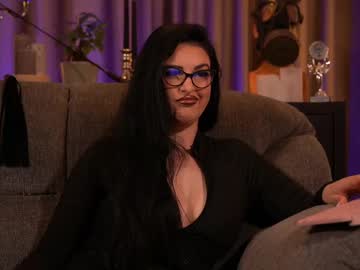 See Mistresskellykent online Now @ gooch.cam