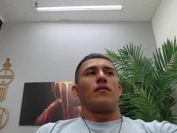 See Muscle__man online Now @ gooch.cam