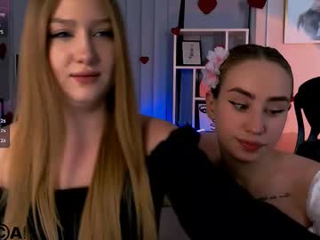 See Playful_sophie online Now @ gooch.cam
