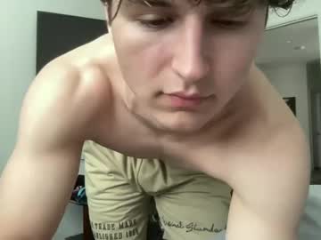 See Ryan287747 online Now @ gooch.cam