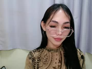 See Sashifoxdoll_ online Now @ gooch.cam