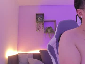 See Sophia_jones69 online Now @ gooch.cam