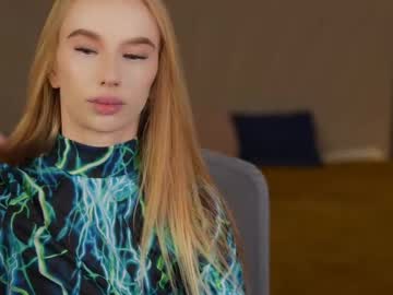 See Sweetdesiree_ online Now @ gooch.cam