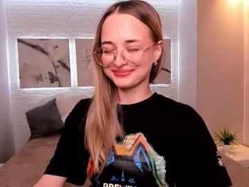 See Tiffanyhunt online Now @ gooch.cam