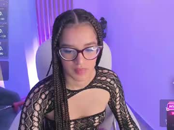 See Zoewestt online Now @ gooch.cam